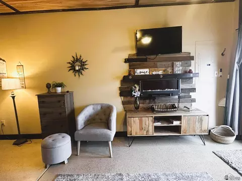 Living - 13547 E 53 St, Yuma, AZ 85367 photo 4 of 4
