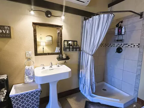 Bath - 13547 E 53 St, Yuma, AZ 85367 photo 4 of 4
