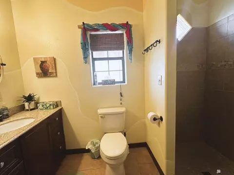 Bath - 13547 E 53 St, Yuma, AZ 85367 photo 1 of 4