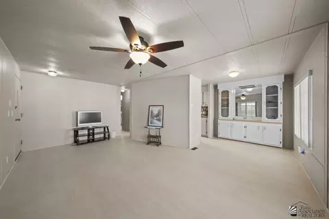 Living - 13239 E 43 Ln, Yuma, AZ 85367 photo 1 of 2