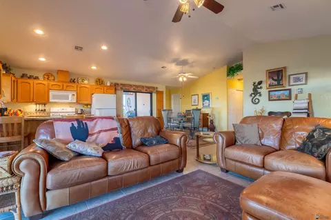 Living - 13365 E 55 Ln, Yuma, AZ 85367 photo 4 of 4