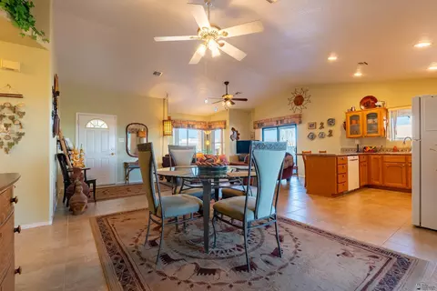 Dining - 13365 E 55 Ln, Yuma, AZ 85367 photo 2 of 3
