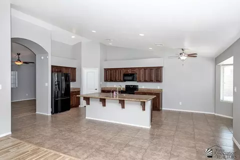 Kitchen - 6257 E 47 St, Yuma, AZ 85365 photo 4 of 4