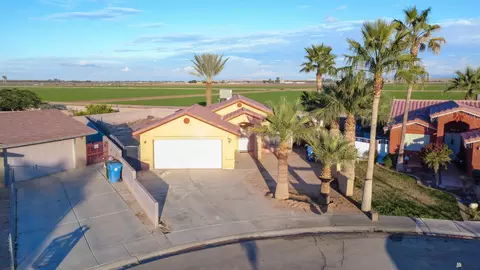 582 S Cholla Ave, Somerton, AZ 85350