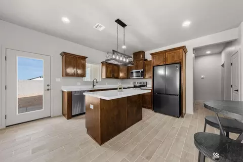 Kitchen - 10778 E 45 Ln, Yuma, AZ 85367 photo 1 of 4