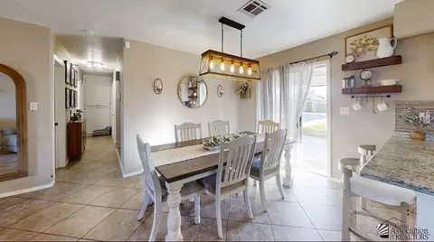 Dining - 8689 E 39 Pl, Yuma, AZ 85365 photo 3 of 3