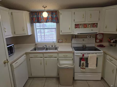 13784 E 47 Dr, Yuma, AZ 85367 photo 9