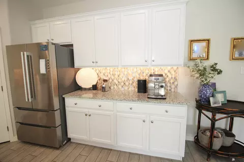 Kitchen - 11731 E 26 St, Yuma, AZ 85367 photo 6 of 7