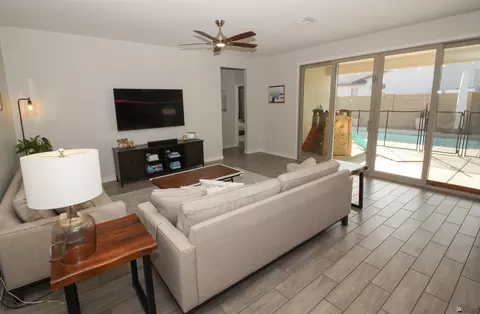 Living - 11731 E 26 St, Yuma, AZ 85367 photo 1 of 2