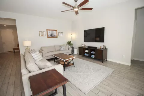 Living - 11731 E 26 St, Yuma, AZ 85367 photo 2 of 2