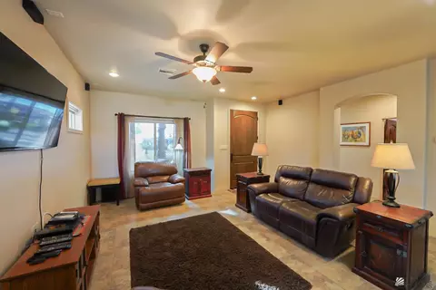 Living - 14828 E 50 Dr, Yuma, AZ 85367 photo 2 of 2