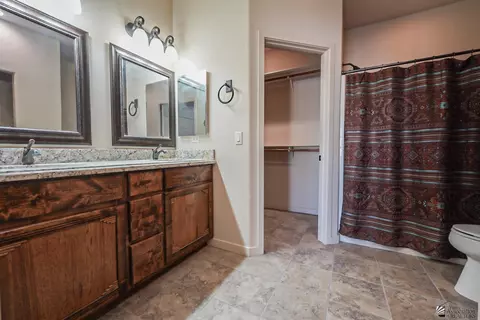 Bath - 14828 E 50 Dr, Yuma, AZ 85367 photo 1 of 3