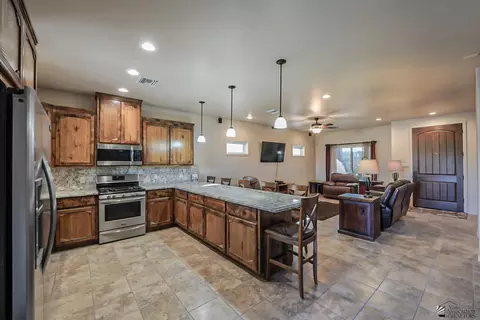 Kitchen - 14828 E 50 Dr, Yuma, AZ 85367 photo 2 of 3