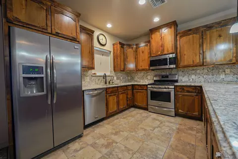Kitchen - 14828 E 50 Dr, Yuma, AZ 85367 photo 3 of 3