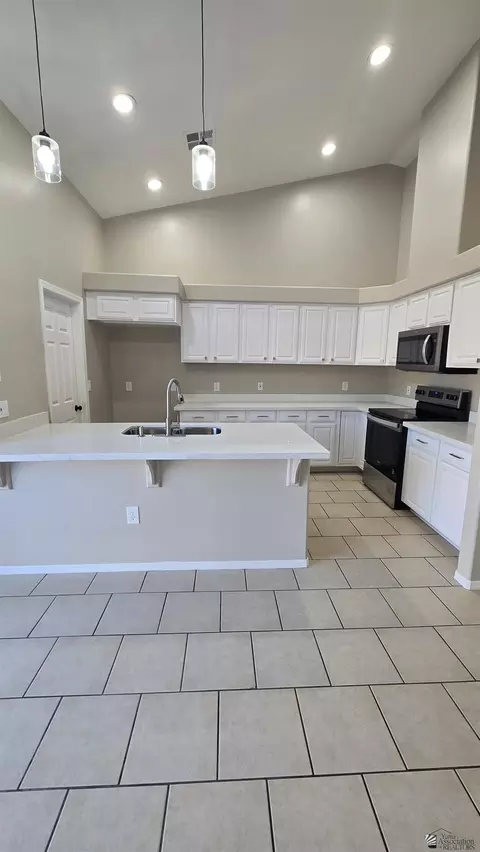 Kitchen - 10294 S Fall Ave, Yuma, AZ 85365 photo 1 of 3