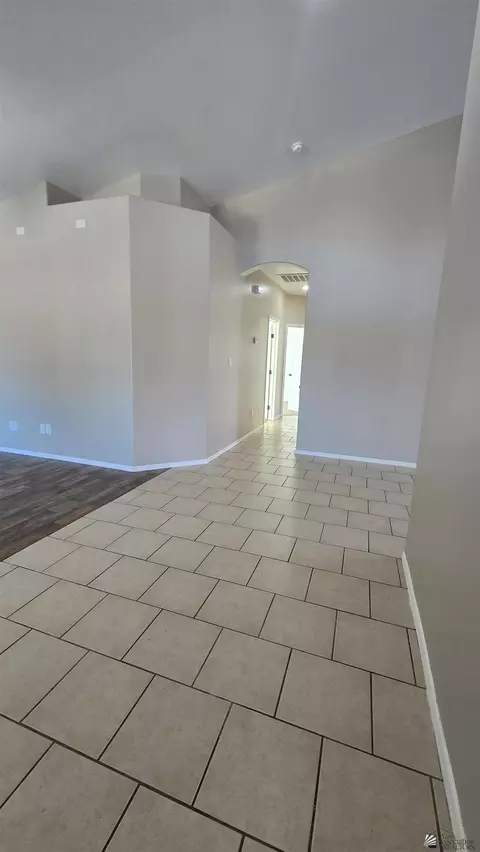 Entry Way - 10294 S Fall Ave, Yuma, AZ 85365 photo 2 of 4