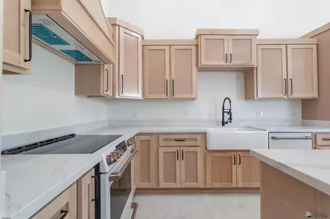 Kitchen - 7871 E 35 St, Yuma, AZ 85365 photo 5 of 5