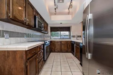 Kitchen - 2135 E 26 Way, Yuma, AZ 85365 photo 1 of 2