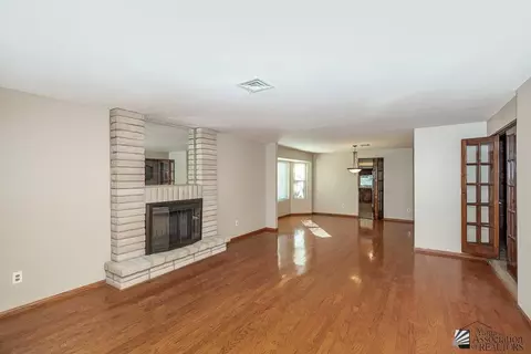Living - 2135 E 26 Way, Yuma, AZ 85365 photo 4 of 6