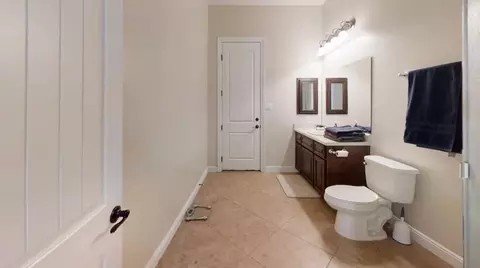 Bath - 4825 E 47 St, Yuma, AZ 85365 photo 4 of 5