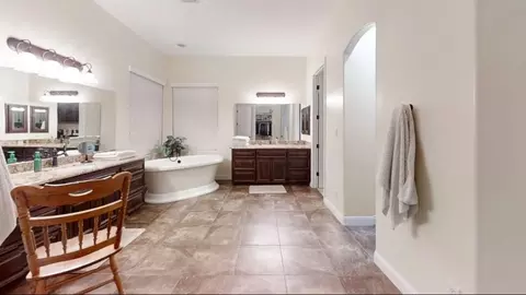 Bath - 4825 E 47 St, Yuma, AZ 85365 photo 1 of 5