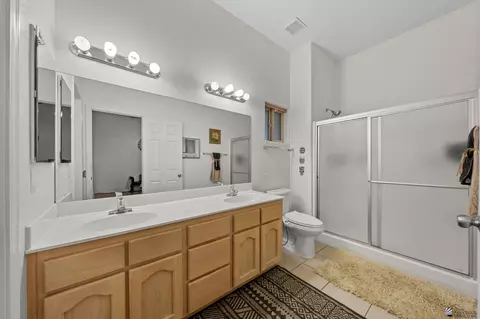 Bath - 10690 E 38 St, Yuma, AZ 85365 photo 1 of 4