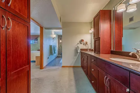Bath - 40219 E County 7 St, Roll, AZ 85347 photo 1 of 4