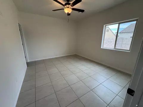 Bedroom - 10668 E 45 Ln, Yuma, AZ 85367 photo 2 of 3