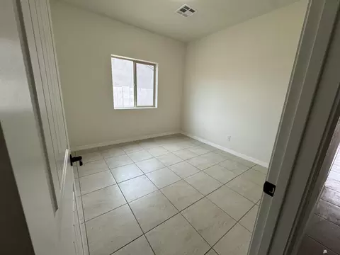 Bedroom - 10668 E 45 Ln, Yuma, AZ 85367 photo 3 of 3