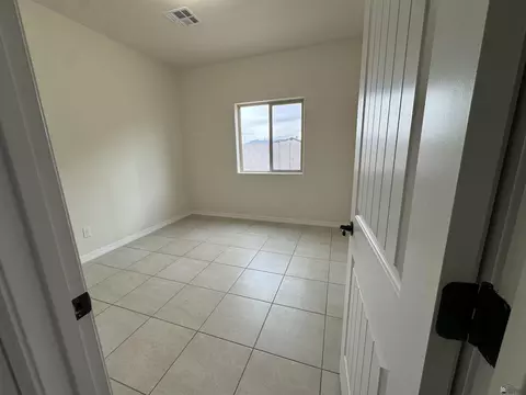 Bedroom - 10668 E 45 Ln, Yuma, AZ 85367 photo 1 of 3