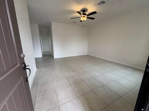 Living - 10668 E 45 Ln, Yuma, AZ 85367 photo 1 of 1
