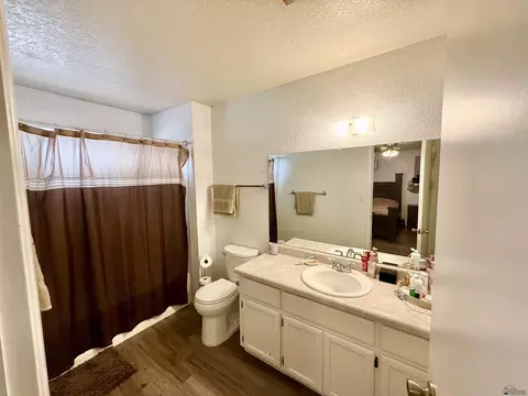 Bath - 11423 E 27 St, Yuma, AZ 85367 photo 1 of 2