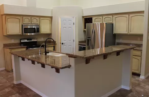 Kitchen - 5953 E 39 Pl, Yuma, AZ 85365 photo 1 of 3