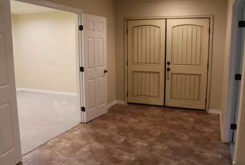 Entry Way - 5953 E 39 Pl, Yuma, AZ 85365 photo 1 of 2