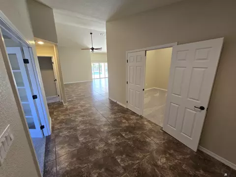 Entry Way - 5953 E 39 Pl, Yuma, AZ 85365 photo 2 of 2