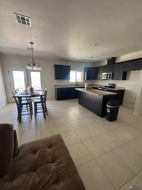 10577 E 45 Pl, Yuma, AZ 85367 photo 4