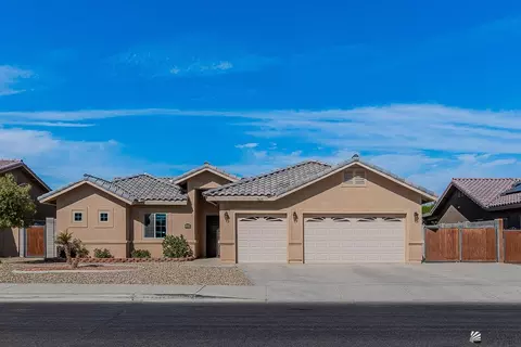 7620 E 41 St, Yuma, AZ 85365