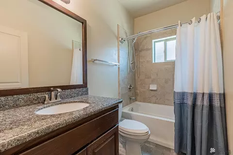 Bath - 7620 E 41 St, Yuma, AZ 85365 photo 2 of 2