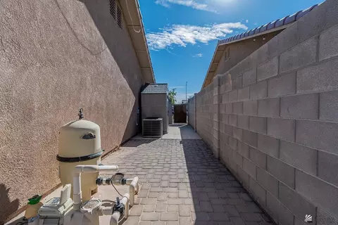 Exterior - 7620 E 41 St, Yuma, AZ 85365 photo 9 of 9