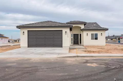 Exterior - 10864 E 46 Pl, Yuma, AZ 85367 photo 4 of 5