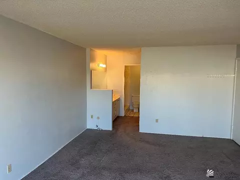 Living - 1426 E Pebble Beach Dr, Yuma, AZ 85365 photo 3 of 3