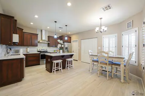 9304 E Saddle Dr, Yuma, AZ 85365