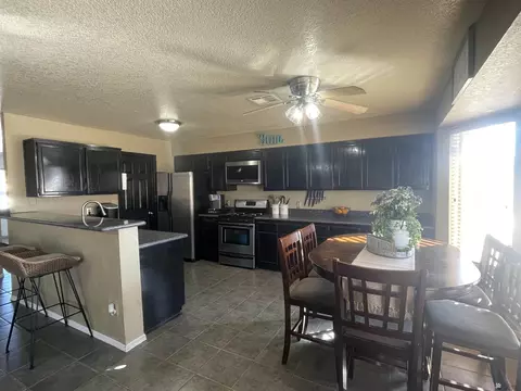 Kitchen - 11473 E 27 St, Yuma, AZ 85367 photo 1 of 3