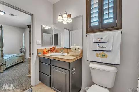 Bath - 7846 E 37 Pl, Yuma, AZ 85365 photo 7 of 7