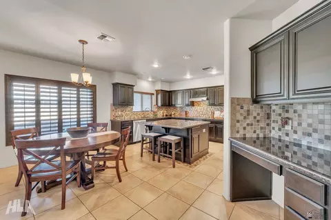 Kitchen - 7846 E 37 Pl, Yuma, AZ 85365 photo 5 of 5