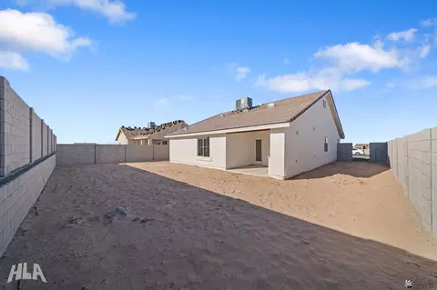 Exterior - 10641 E 46 Pl, Yuma, AZ 85367 photo 3 of 7