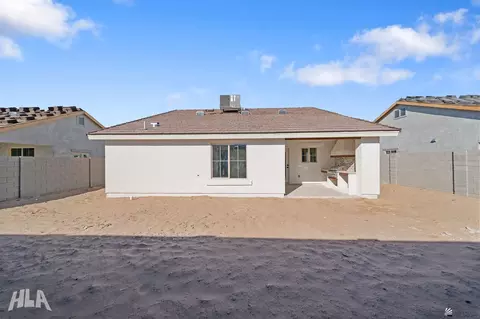 Exterior - 10641 E 46 Pl, Yuma, AZ 85367 photo 5 of 7