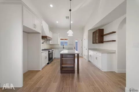 Kitchen - 10641 E 46 Pl, Yuma, AZ 85367 photo 4 of 4