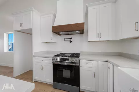 Kitchen - 10641 E 46 Pl, Yuma, AZ 85367 photo 1 of 4