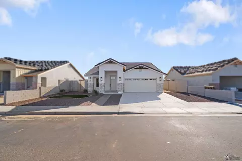 Exterior - 10641 E 46 Pl, Yuma, AZ 85367 photo 7 of 7